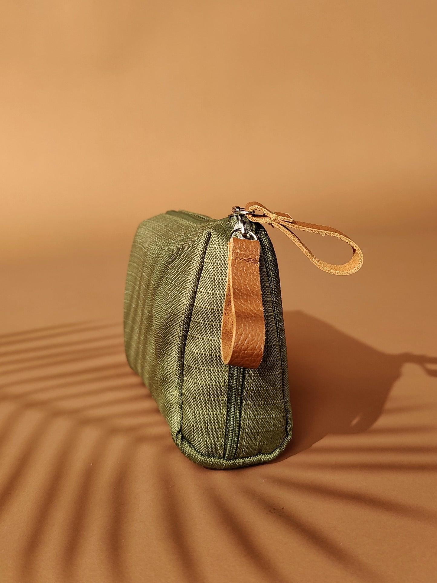 Dofre Beige Rustic Pouch – Stylish & Compact Makeup Organizer