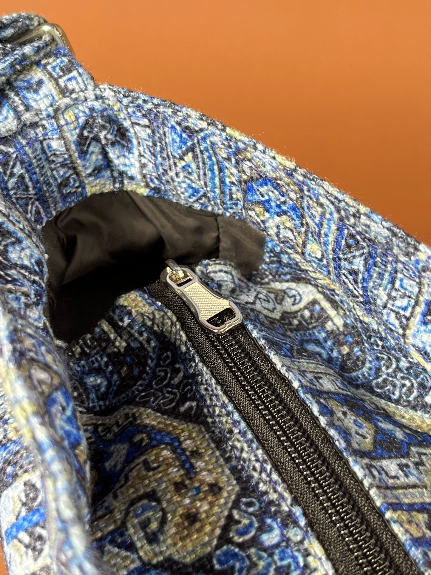 Dofre Chic Vision Crossbody bag - Orange pattern